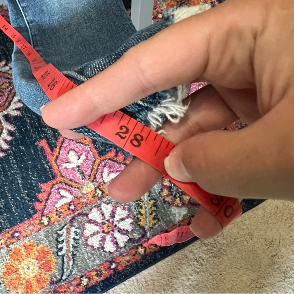 NWT Good American x ZARA Distressed High Rise Skinny Jeans - Picture 12 of 12